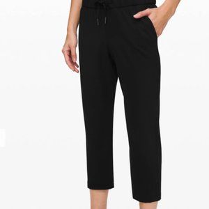 Lululemon On the Fly Crop